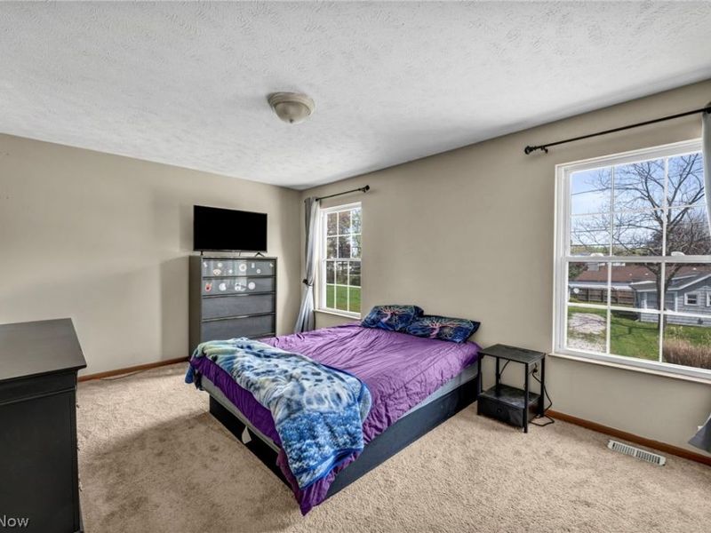 1086 Peach Boulevard, Willoughby, OH 44094 Photo 22