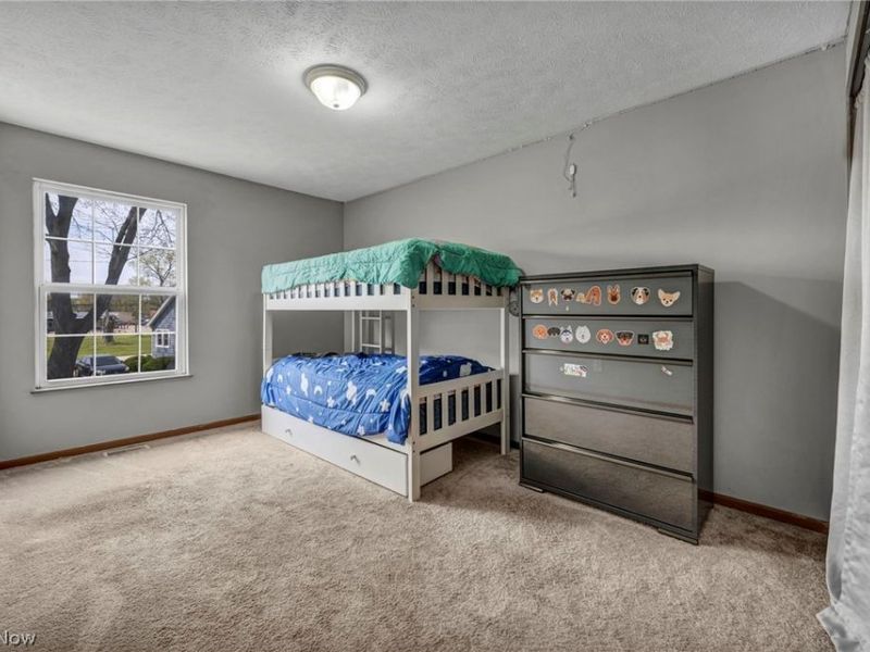 1086 Peach Boulevard, Willoughby, OH 44094 Photo 24