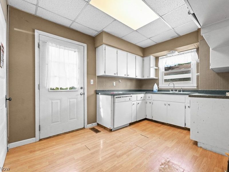 134 W Cambridge Street, Alliance, OH 44601 Photo 3