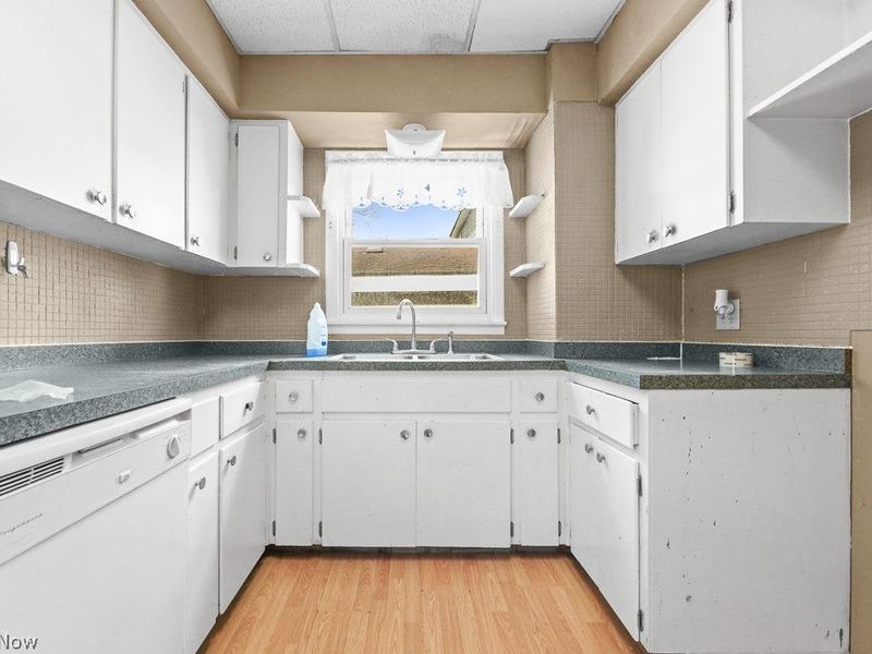 134 W Cambridge Street, Alliance, OH 44601 Photo 4