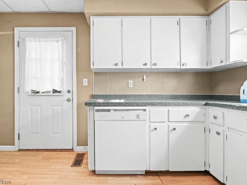 134 W Cambridge Street, Alliance, OH 44601 Photo 5