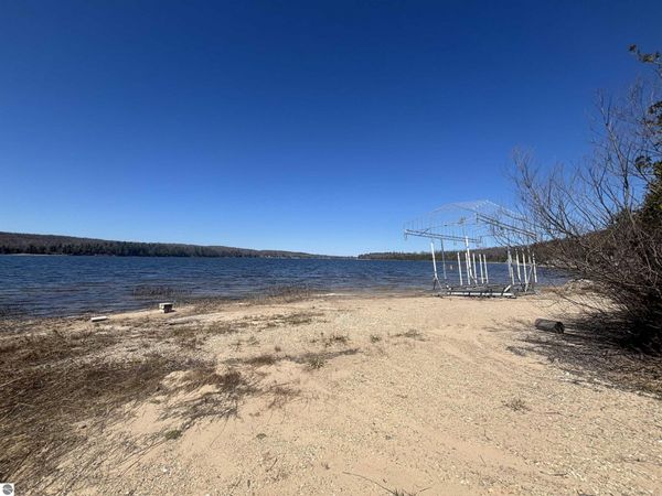 Ridge Road, East Jordan, MI 00000