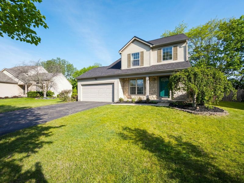 6381 Ewen Circle, Grove City, OH 43123 Photo 1