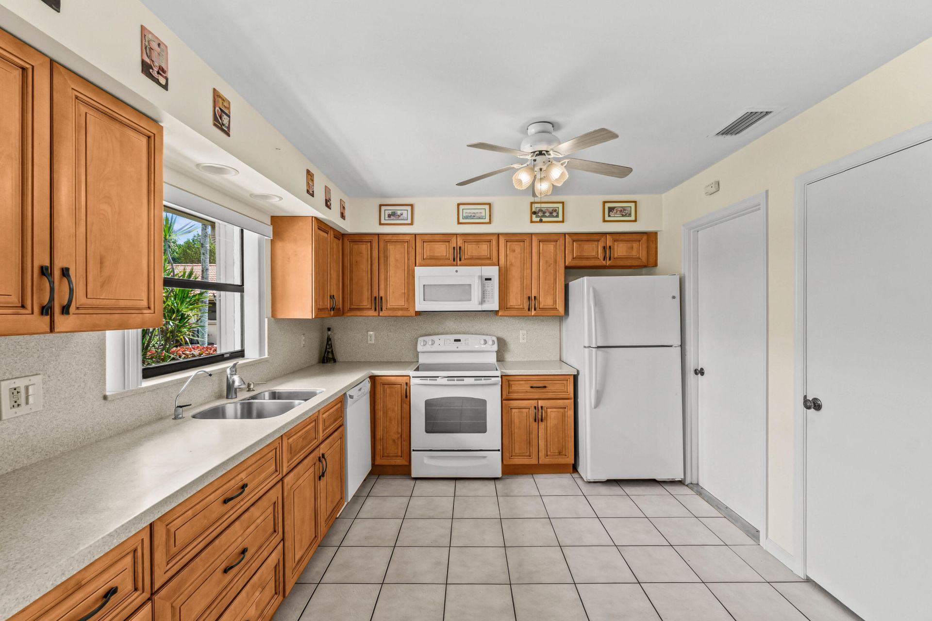 4625 Rosewood Tree Court, Unit A, Boynton Beach, FL 33436 Photo