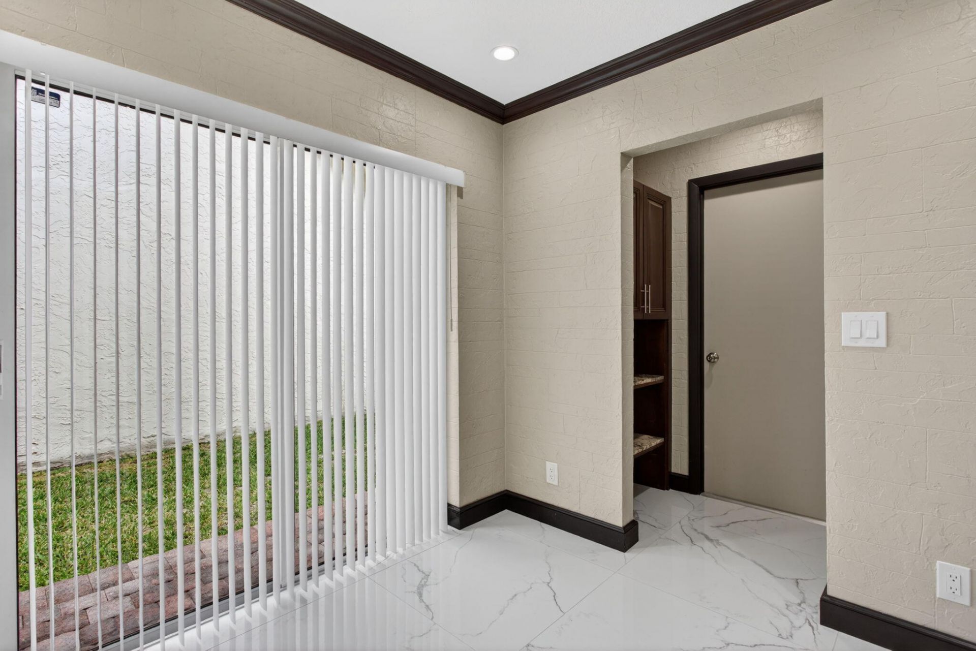 1873 NW 97th Terrace, Coral Springs, FL 33071 Photo