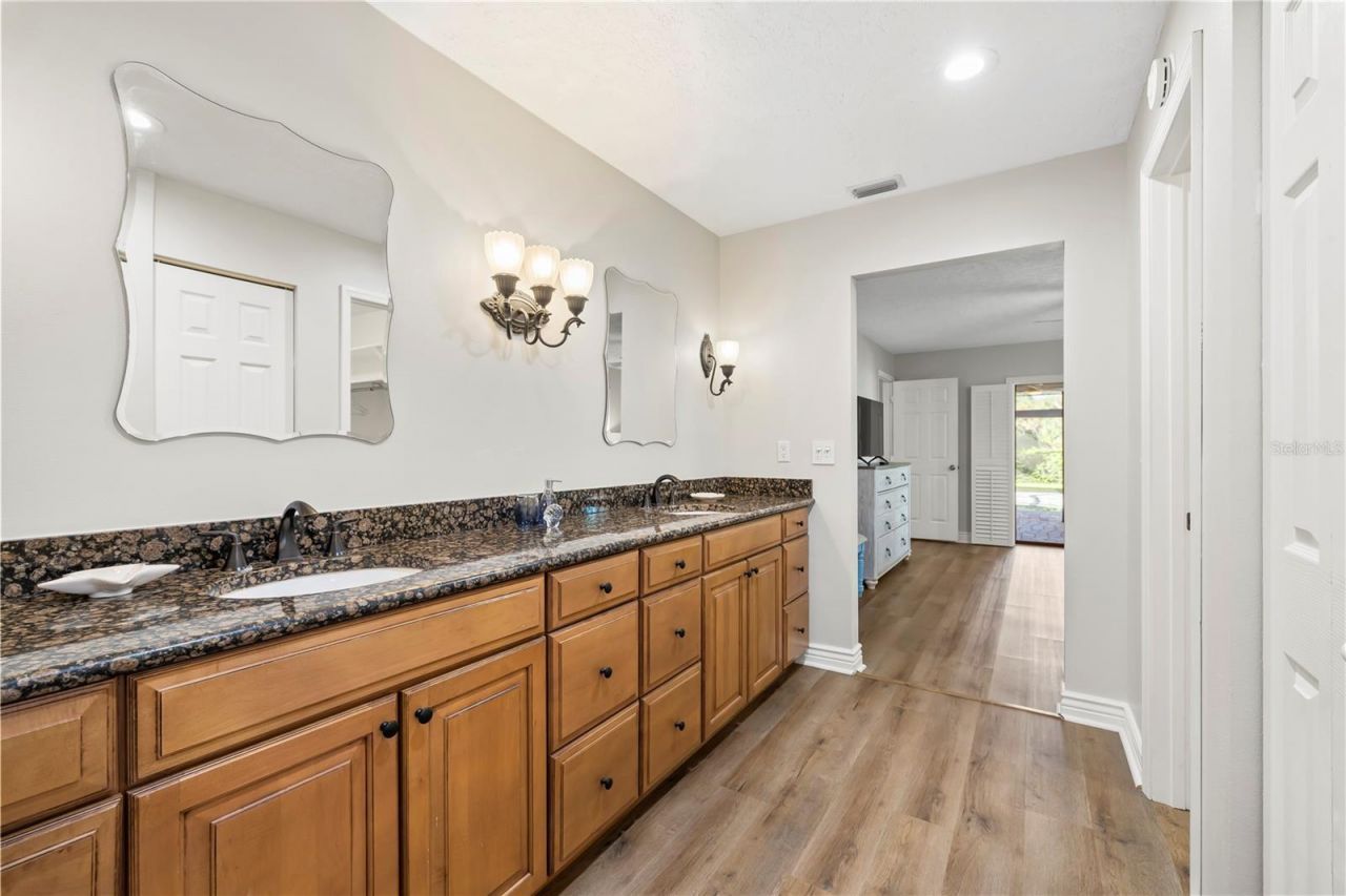 4125 Pinar Drive , Bradenton, FL 34210 Photo