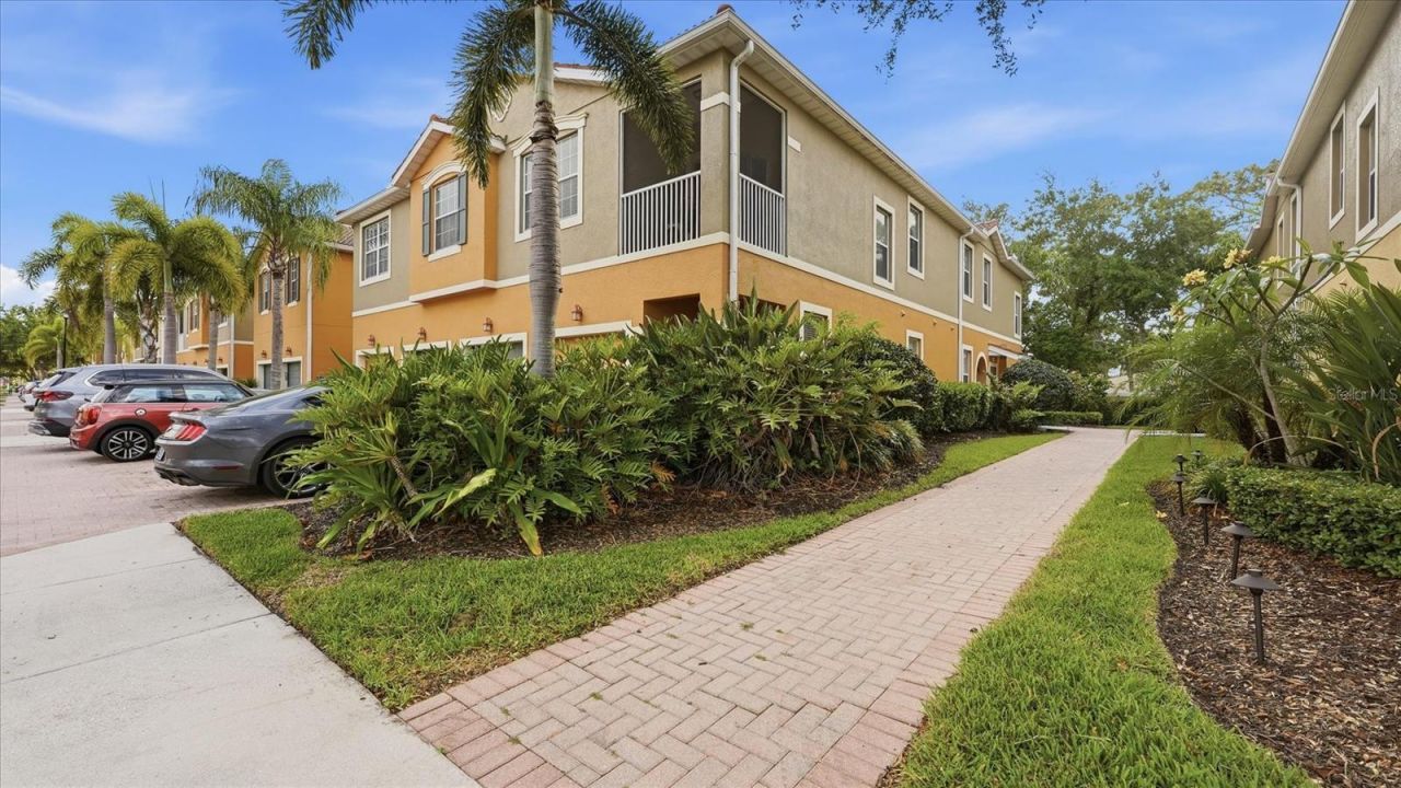 7839 Limestone Lane, Unit 12-204, Sarasota, FL 34233 Photo