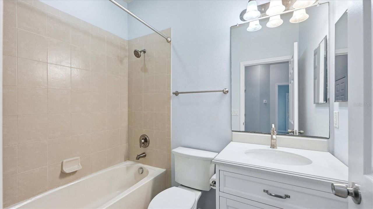 7839 Limestone Lane, Unit 12-204, Sarasota, FL 34233 Photo