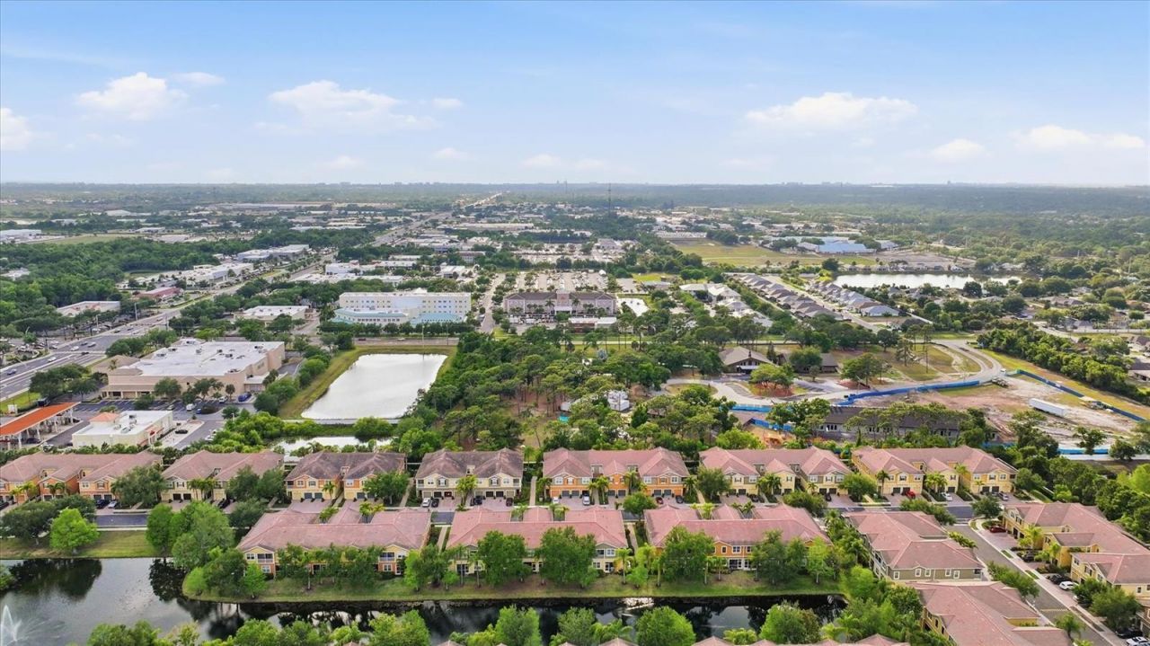 7839 Limestone Lane, Unit 12-204, Sarasota, FL 34233 Photo
