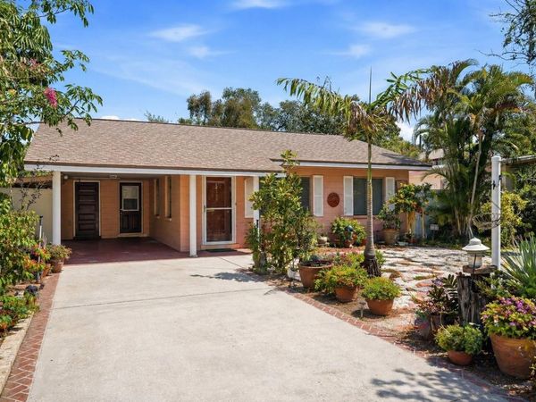 6127 4TH AVENUE S, ST PETERSBURG, FL 33707