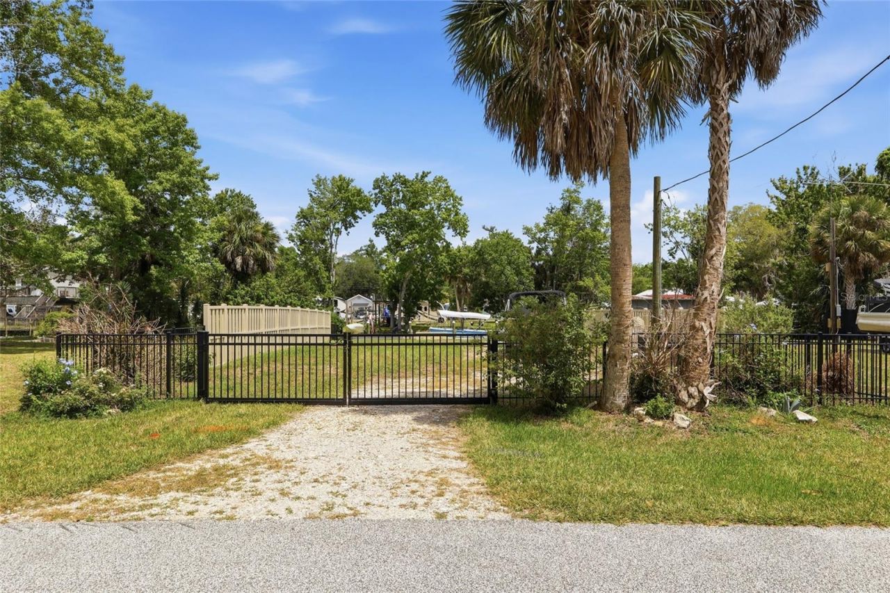 7254 Wimberly Court , Weeki Wachee, FL 34607 Photo