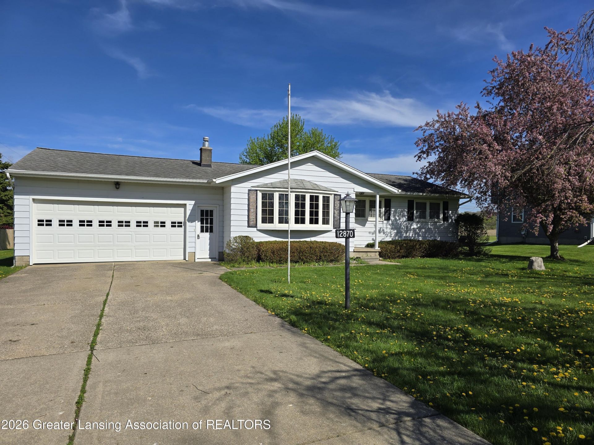 12870 Oneida Road, Grand Ledge, MI 48837 Main Photo