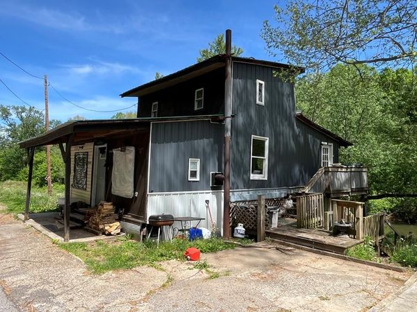 2195 Sellers Road, Middlebourne, WV 26149