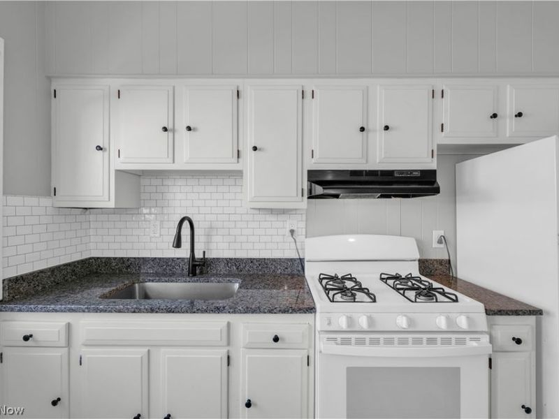 1353 Phelps Avenue, Unit 3, Lakewood, OH 44107 Photo 12