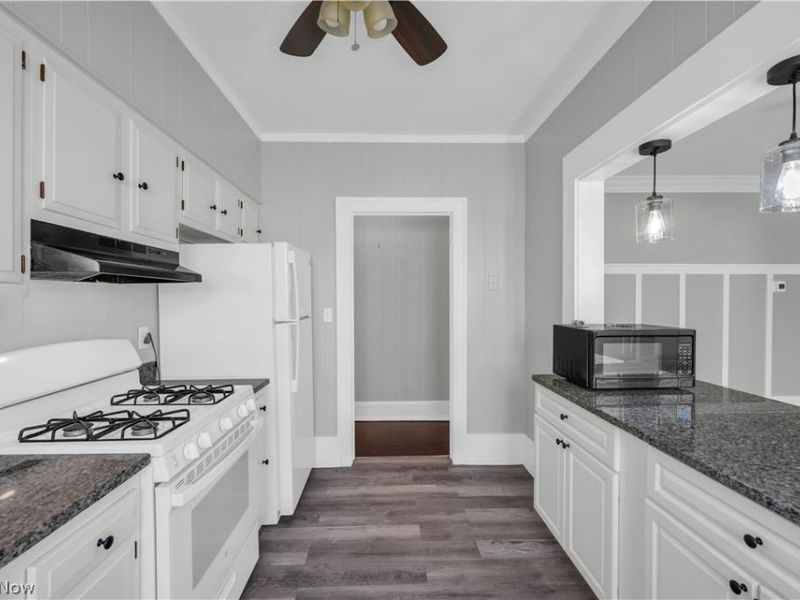 1353 Phelps Avenue, Unit 3, Lakewood, OH 44107 Photo 9