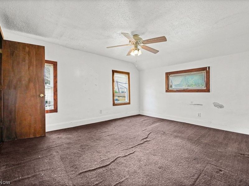 421 S Park Avenue, Alliance, OH 44601 Photo 16