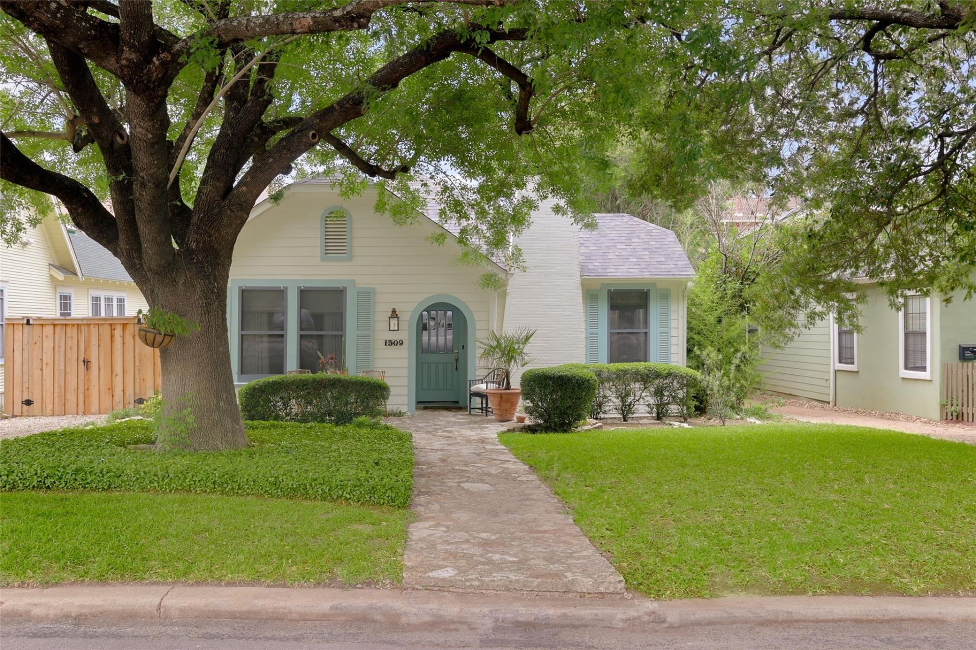 1509 Palma Plz, Austin, TX 78703 Main Photo