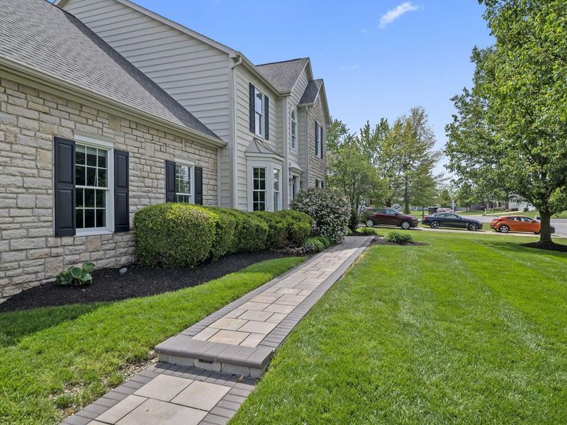 9281 Marlebury End, Powell, OH 43065 Photo 4