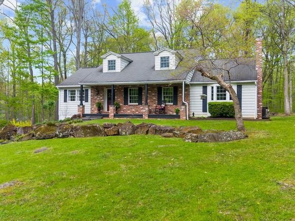 2942 BAAS ROAD, GREEN LANE, PA 18054