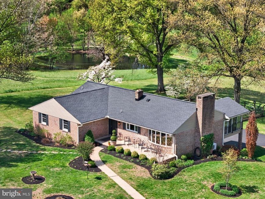 185 Black Matt Road, Douglassville, PA 19518 Main Photo