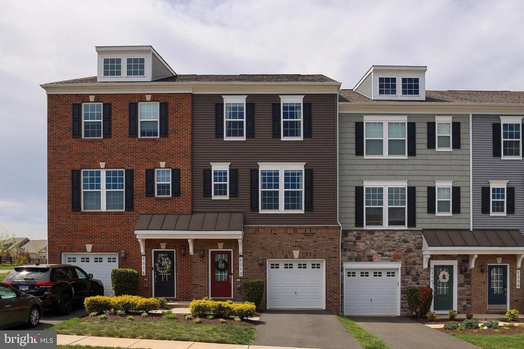 6212 Quinns Creek Drive, Haymarket, VA 20169 Main Photo