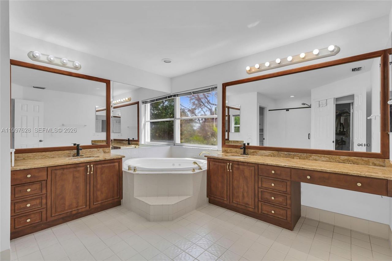 10974 N Danbury Way , Boca Raton, FL 33498 Photo