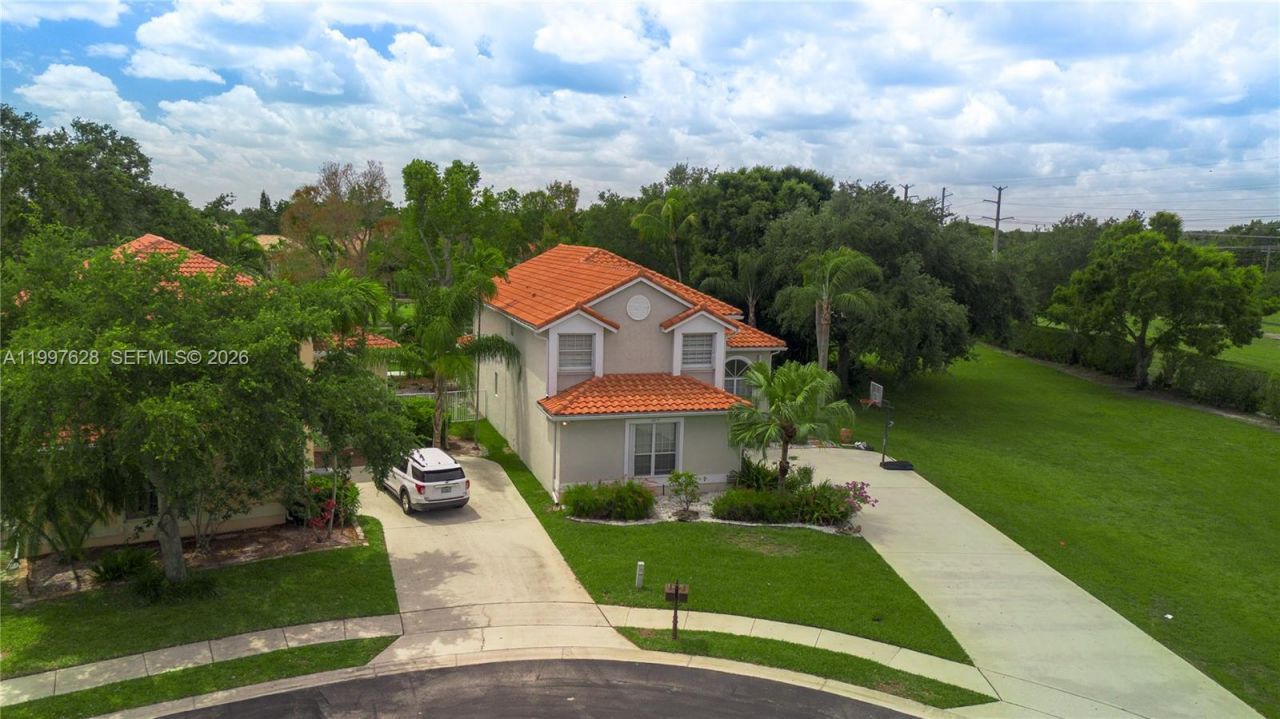 10974 N Danbury Way , Boca Raton, FL 33498 Photo