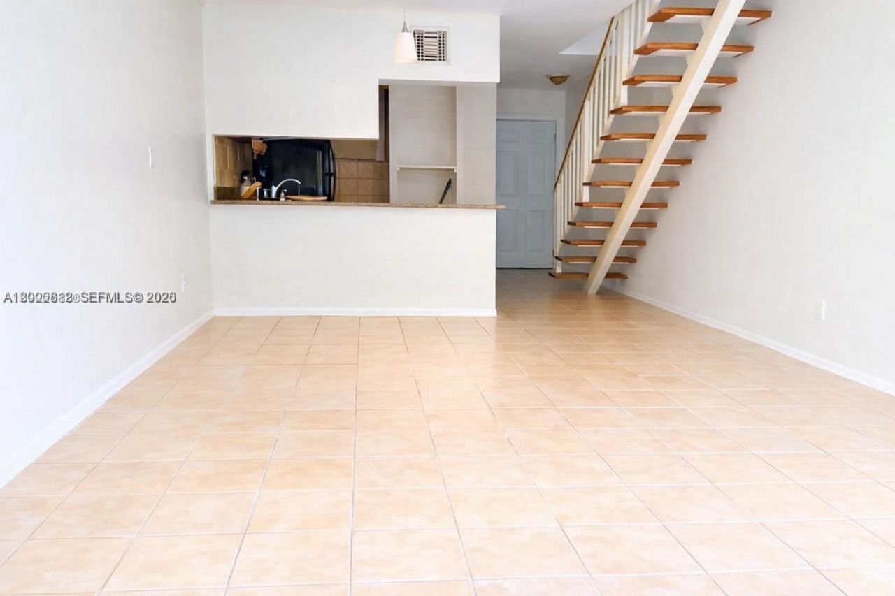 15385 S Dixie Hwy , Unit 22, Palmetto Bay, FL 33157 Photo