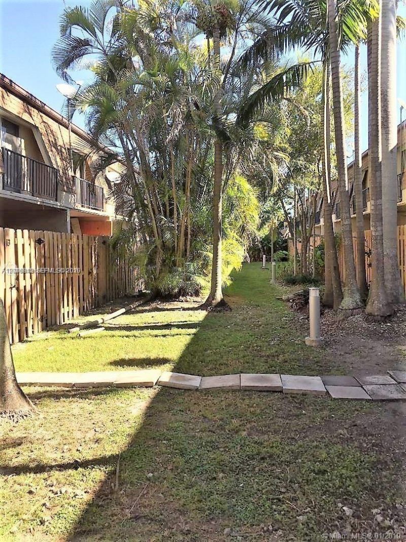 15385 S Dixie Hwy , Unit 22, Palmetto Bay, FL 33157 Photo