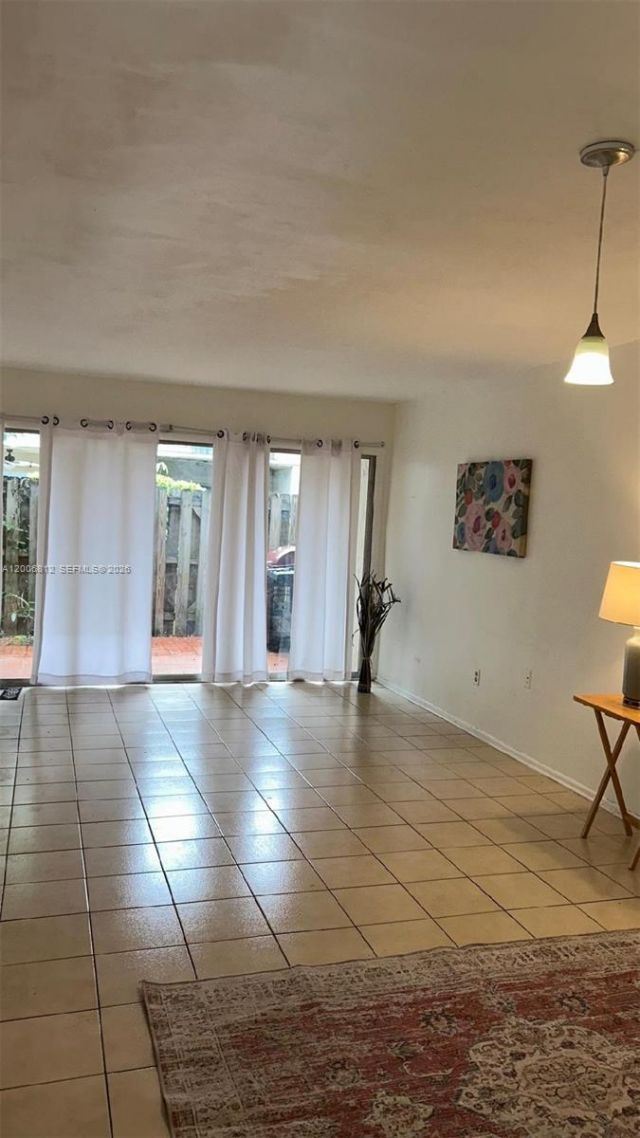 15385 S Dixie Hwy , Unit 22, Palmetto Bay, FL 33157 Photo