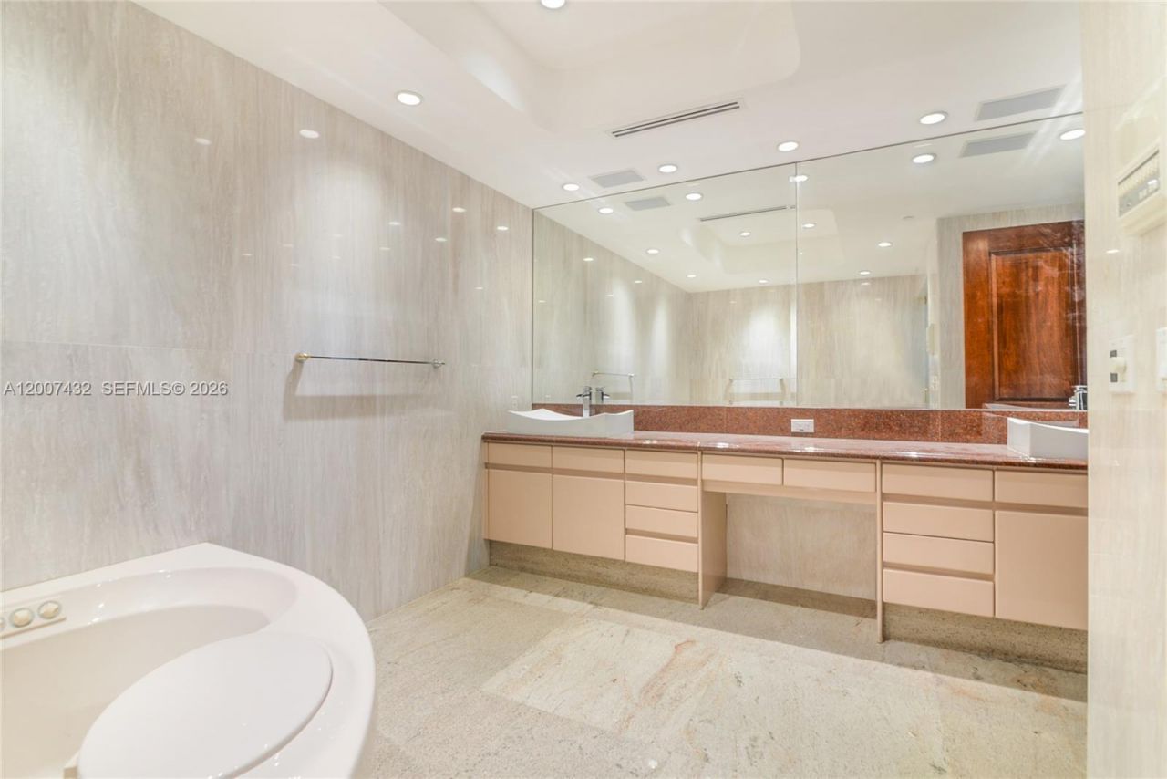 9601 Collins Ave, Unit T4, Bal Harbour, FL 33154 Photo
