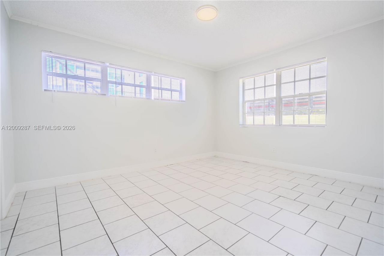 1940 Bay Dr , Unit 11, Miami Beach, FL 33141 Photo