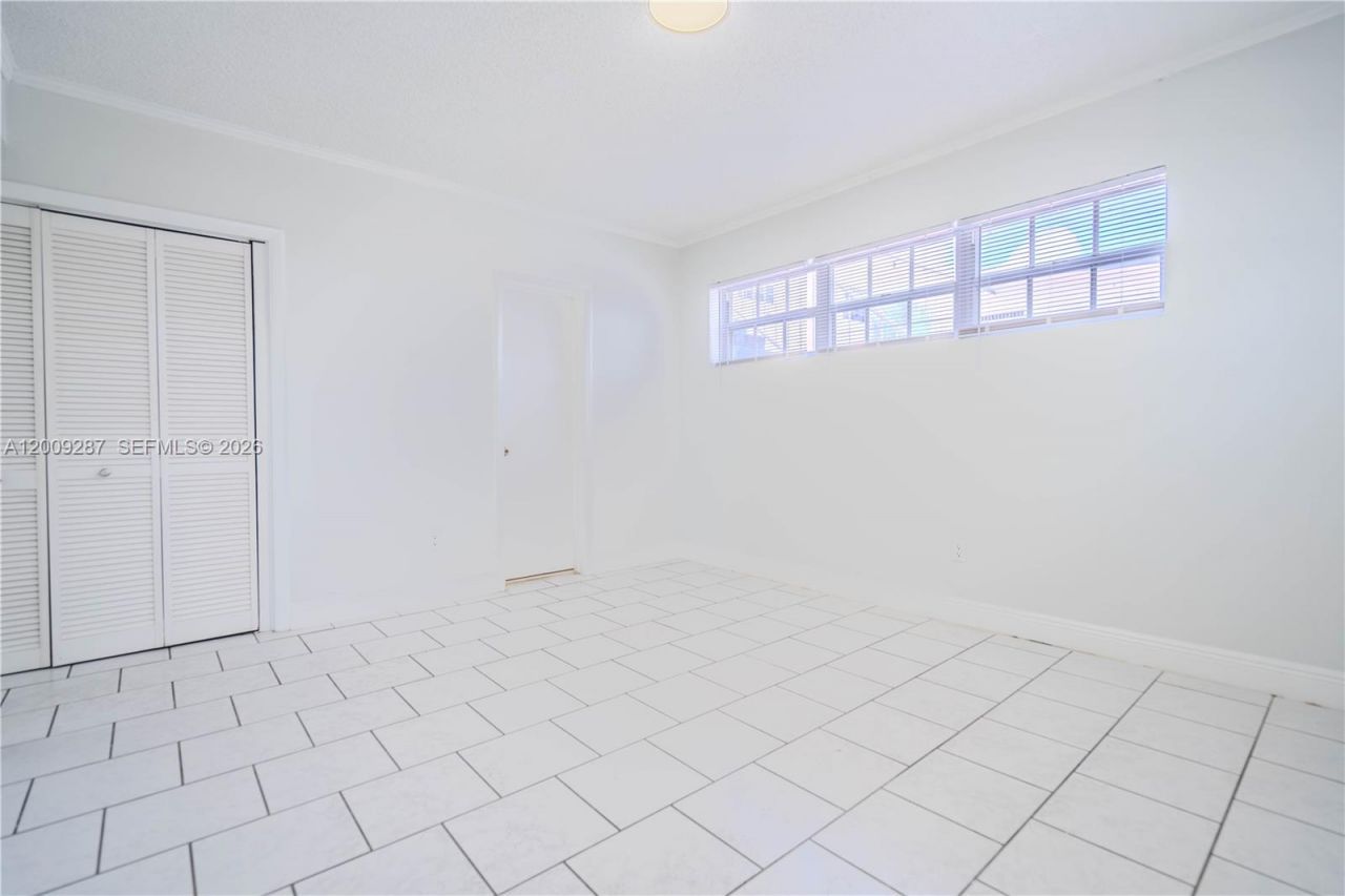 1940 Bay Dr , Unit 11, Miami Beach, FL 33141 Photo