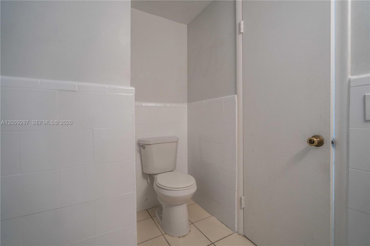 1940 Bay Dr , Unit 11, Miami Beach, FL 33141 Photo