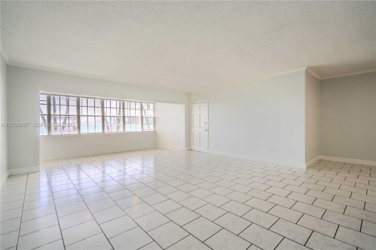 1940 Bay Dr , Unit 11, Miami Beach, FL 33141 Photo