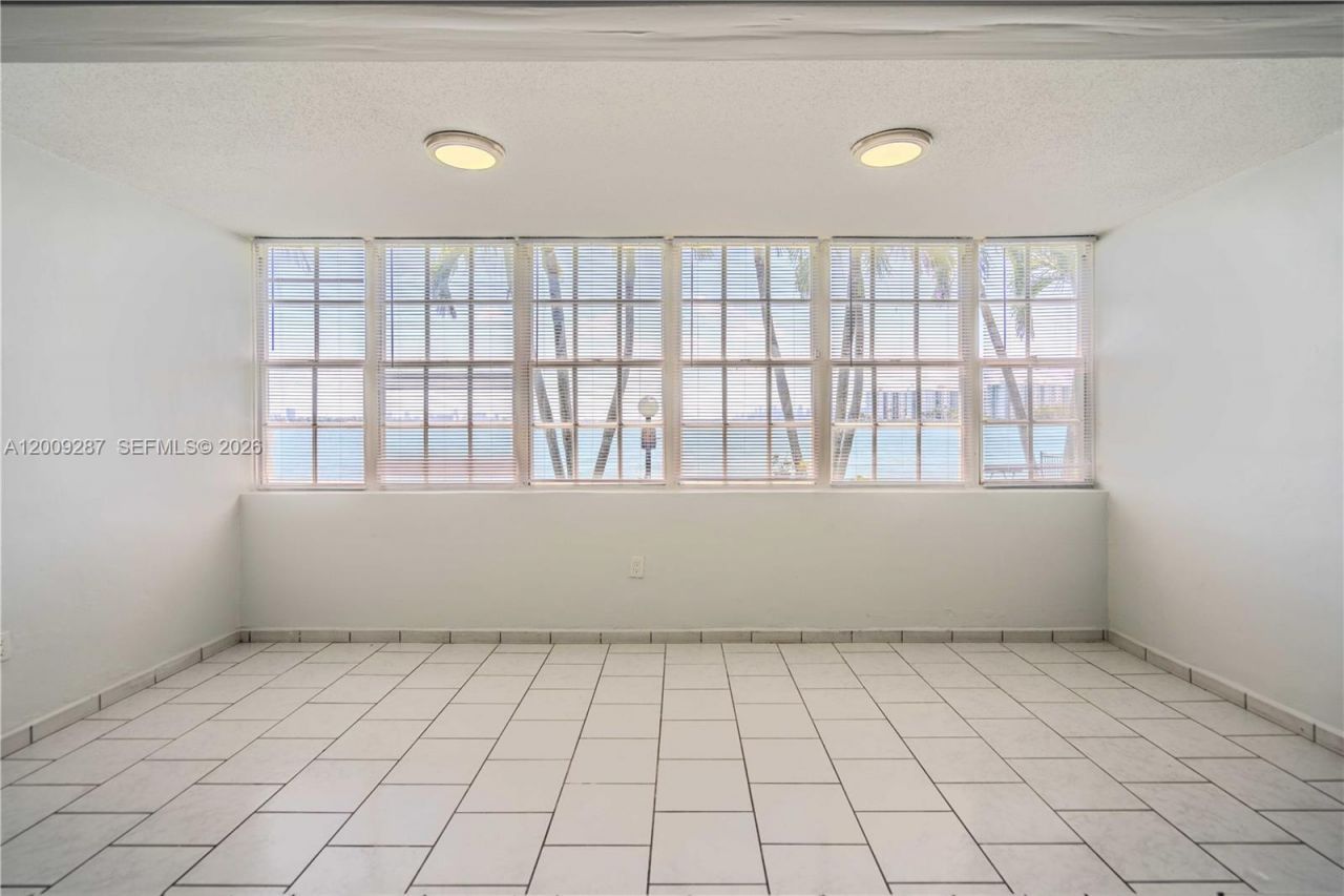 1940 Bay Dr , Unit 11, Miami Beach, FL 33141 Photo