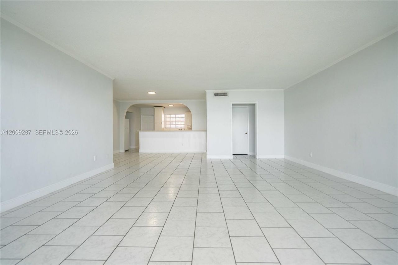 1940 Bay Dr , Unit 11, Miami Beach, FL 33141 Photo