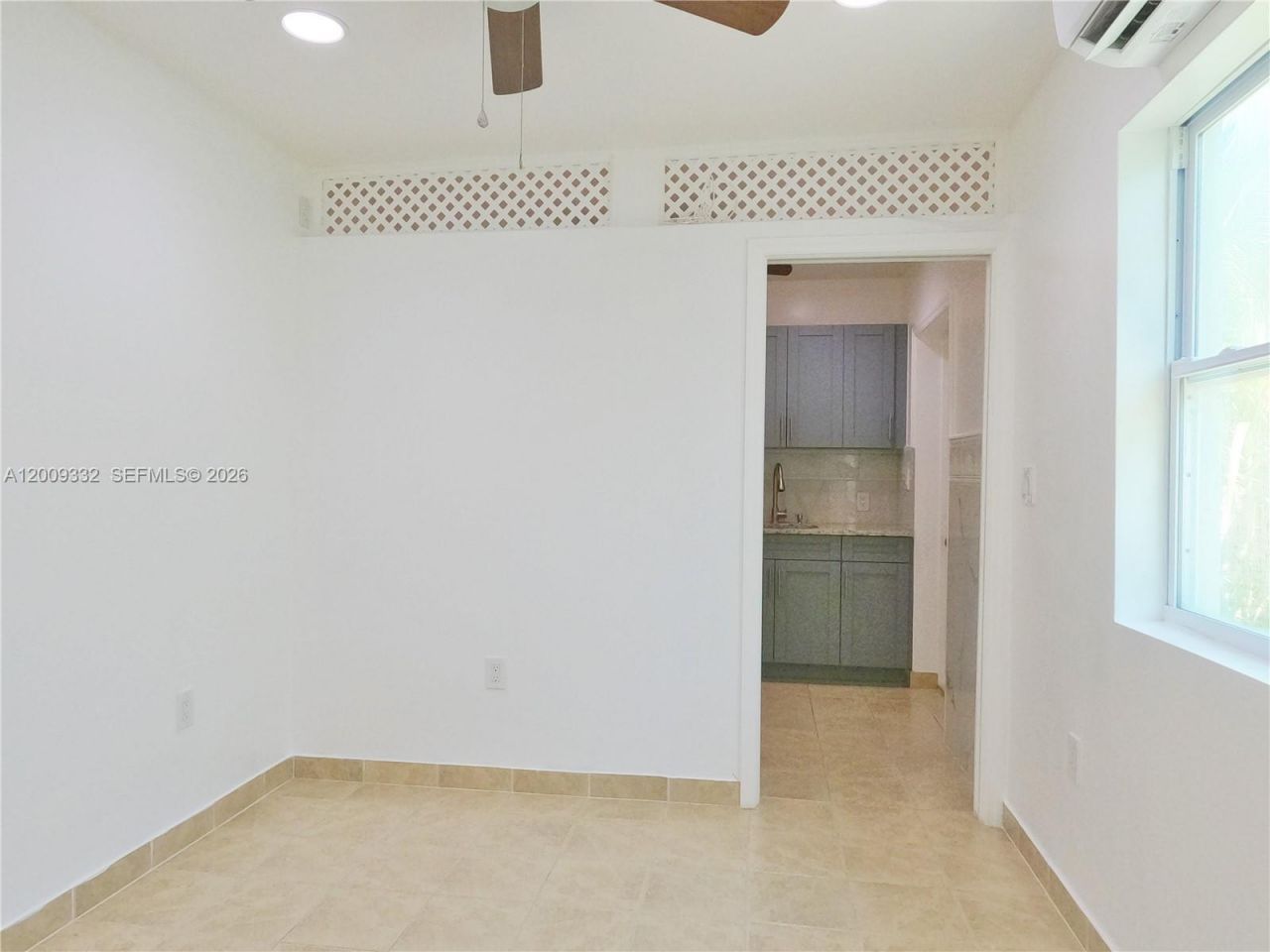 1021 Mango Dr, Unit B, West Palm Beach, FL 33415 Photo