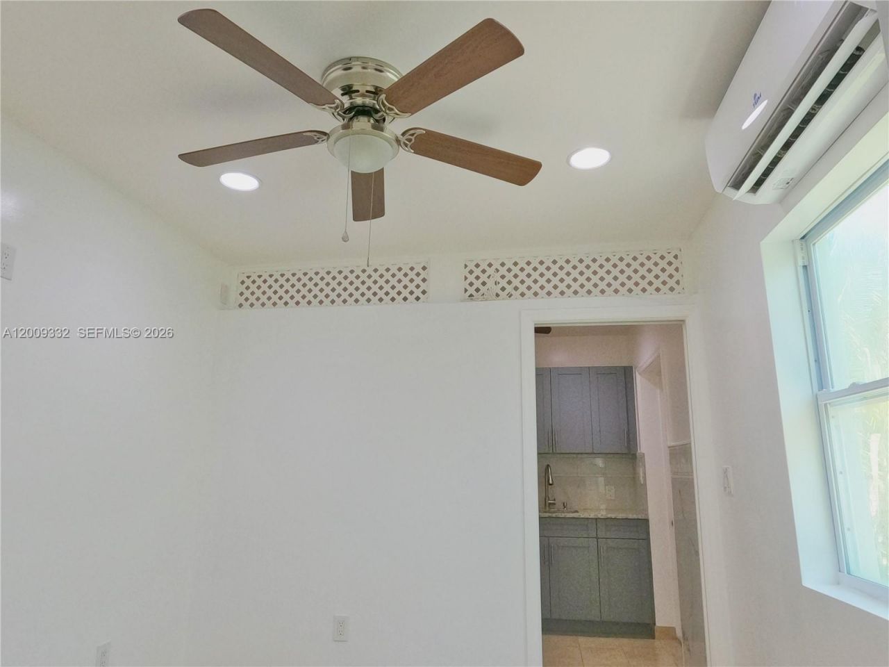 1021 Mango Dr, Unit B, West Palm Beach, FL 33415 Photo