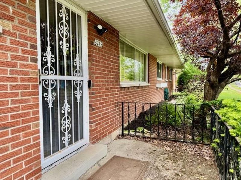 2413 Archwood Drive, Dayton, OH 45406 Photo 3