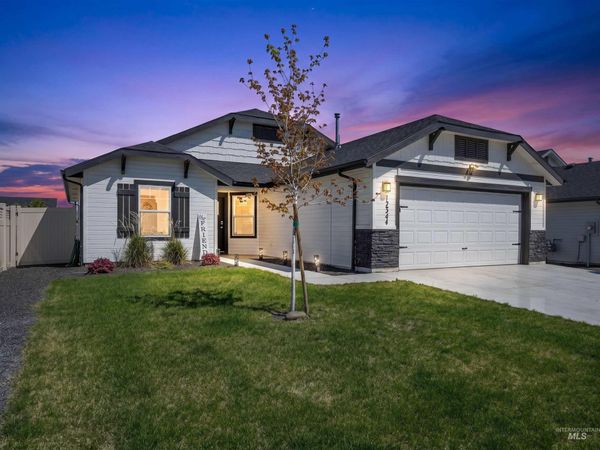 12344 Shadow River St, Caldwell, ID 83607