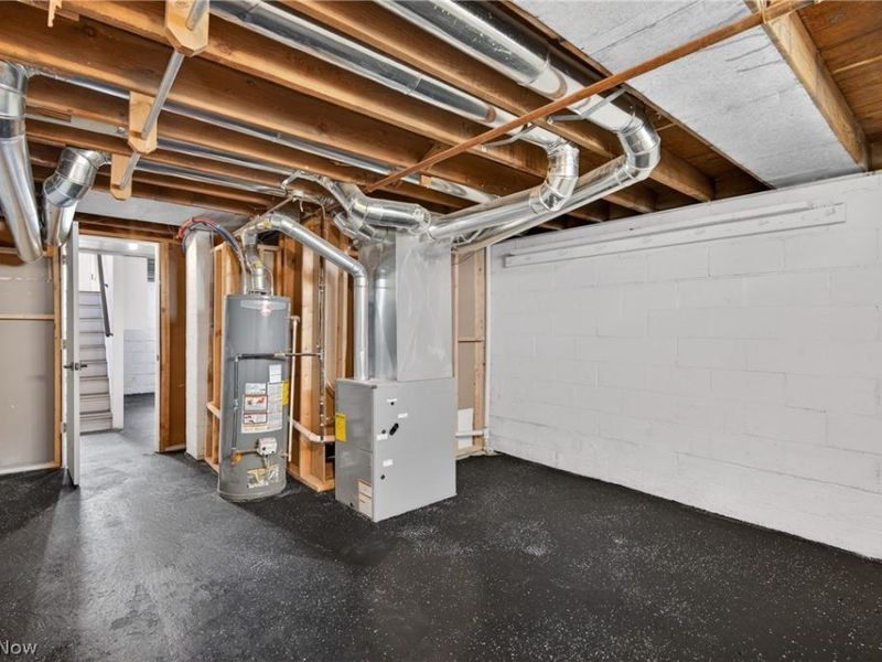 568 Heather Lane, Bedford, OH 44146 Photo 17