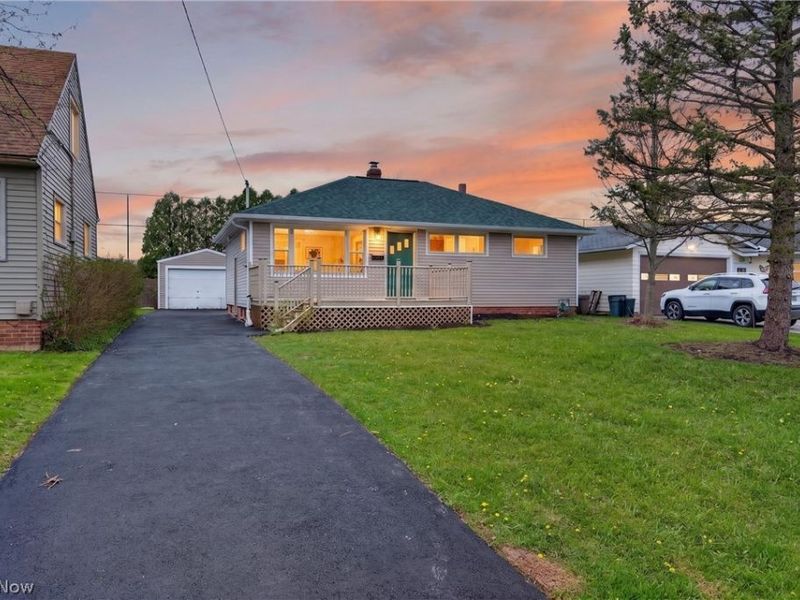 568 Heather Lane, Bedford, OH 44146 Photo 18