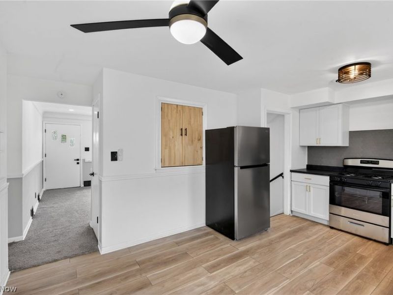 568 Heather Lane, Bedford, OH 44146 Photo 4