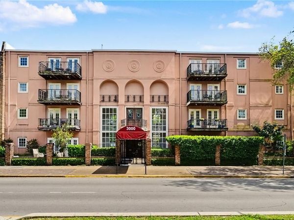 3000 ST CHARLES Avenue, Unit 105, New Orleans, LA 70115