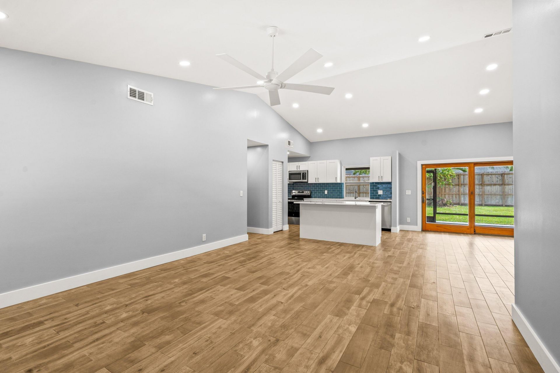 1146 NW 10th Street, Boynton Beach, FL 33426 Photo