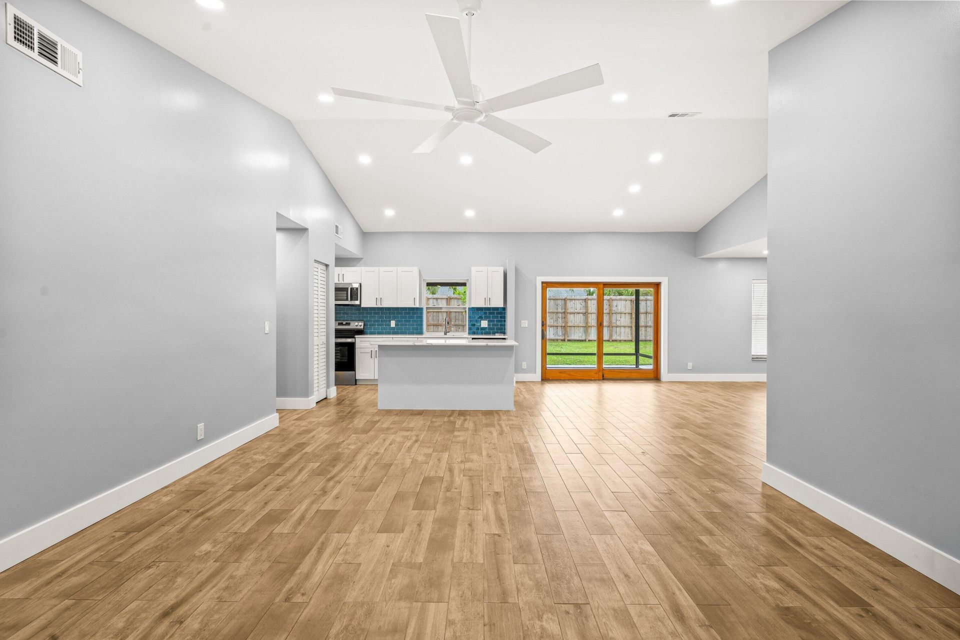 1146 NW 10th Street, Boynton Beach, FL 33426 Photo