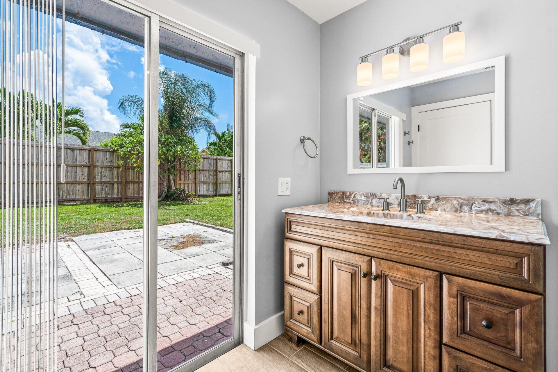 1146 NW 10th Street, Boynton Beach, FL 33426 Photo