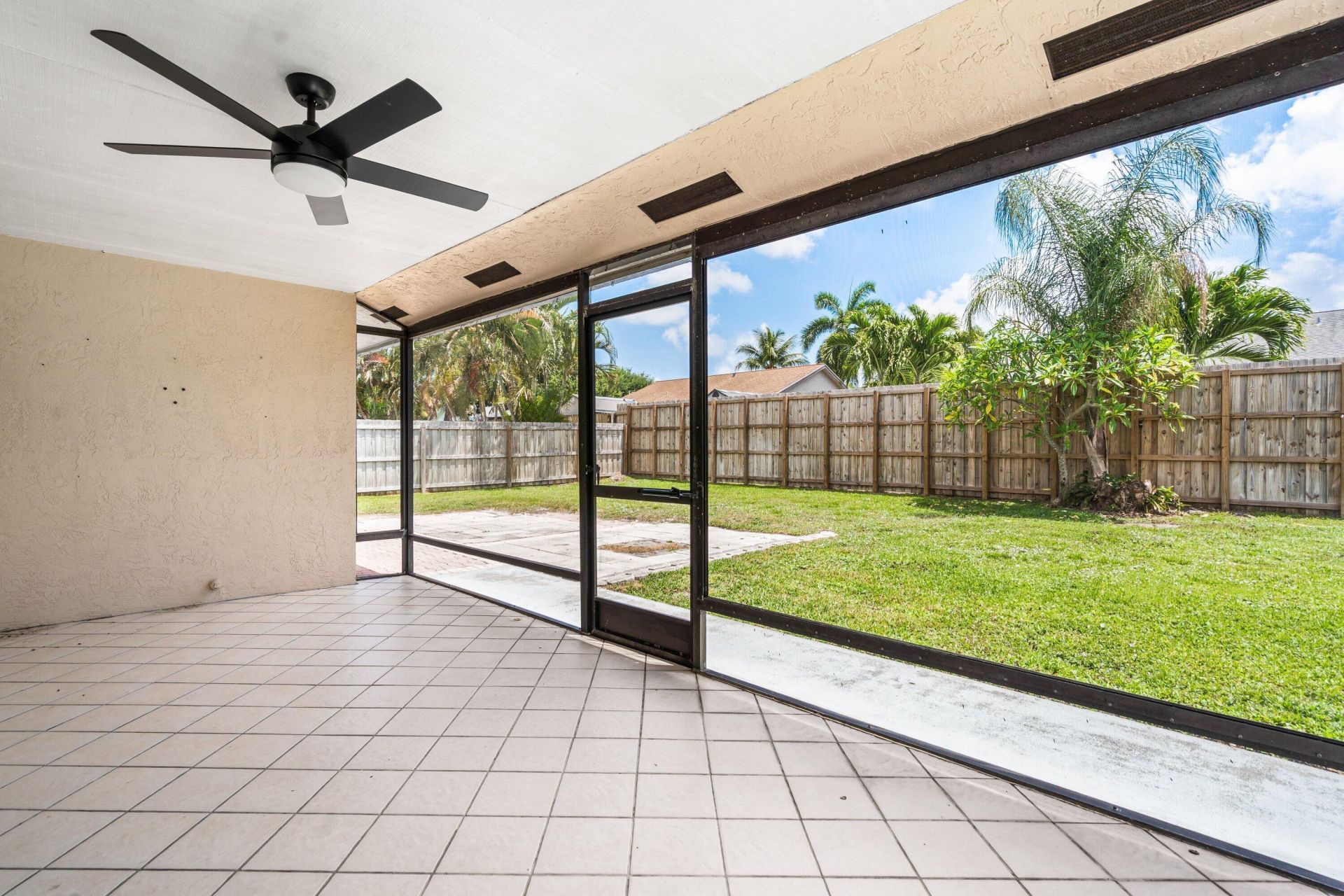 1146 NW 10th Street, Boynton Beach, FL 33426 Photo