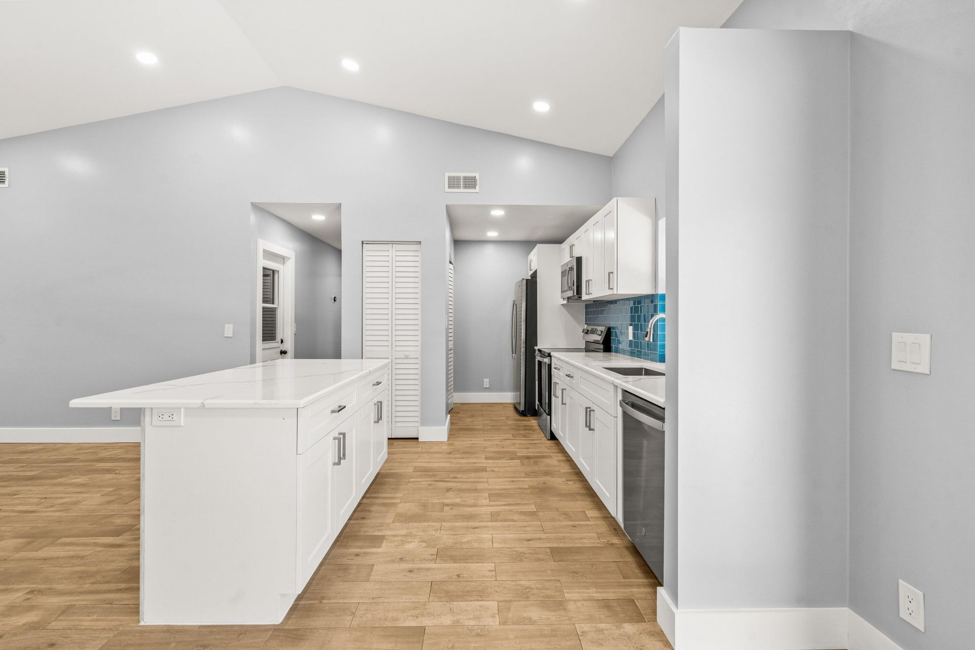 1146 NW 10th Street, Boynton Beach, FL 33426 Photo